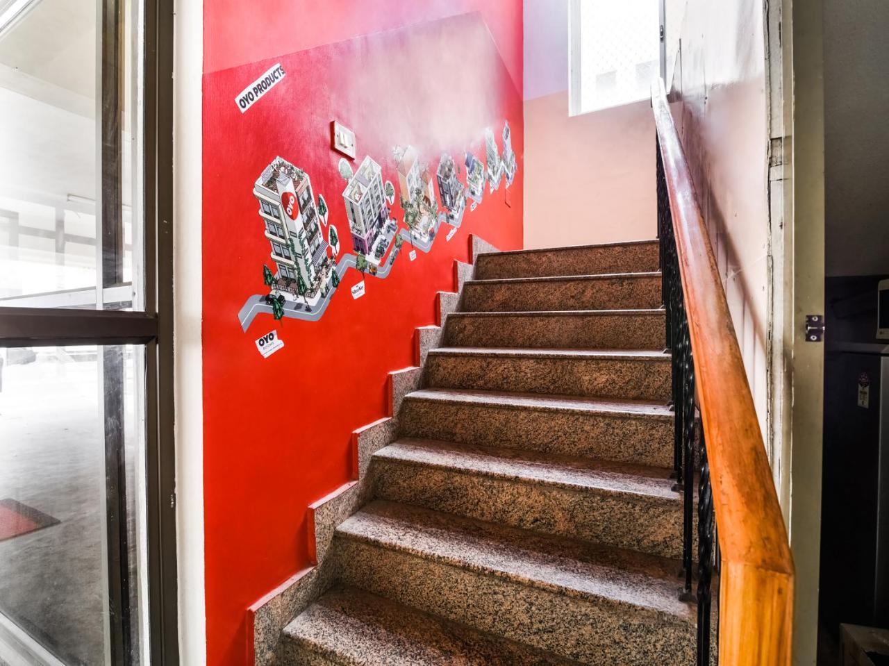 فندق شينايفي  Oyo Flagship 324 Velachery Madipakkam المظهر الخارجي الصورة
